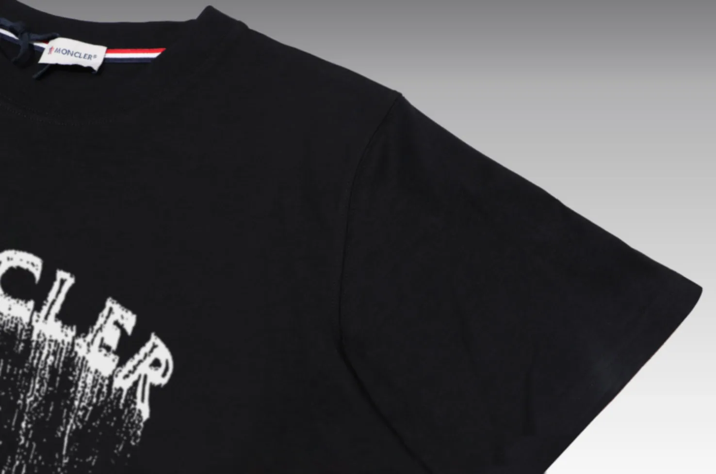 《Moncler~ 》2024New Arrival Quality T , Versatile Quality ！ ‼ 32 250G ‼ ， ， ， ， T 🤪 Sizes：S-M-L-XL-2XL ：Black，White， Same Style